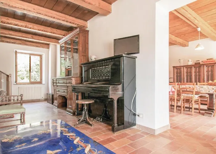 Strada Dei Condotti * Pesaro